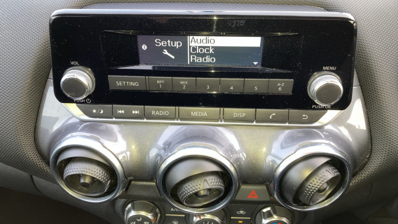 Nissan Juke 1.0 DiG-T 114 Visia 5dr Petrol Hatchback